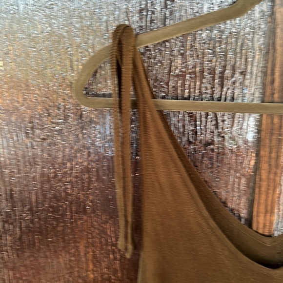 Charli London
Begonia Maxi size Medium - Picture 11 of 13